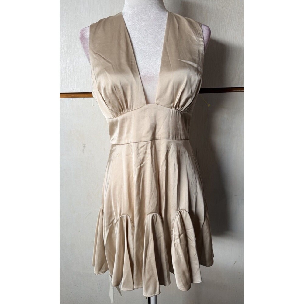 Abercrombie AF satin mini dress deep V-neck pleat champagne wedding. Party MP - Picture 8 of 16